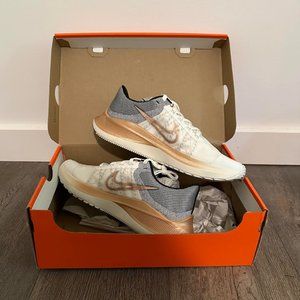 Women's Nike Zoom Winflo Sz 8